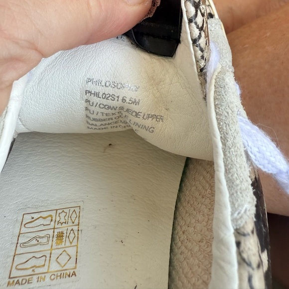 Steve Madden NY90 Snake Print Sneakers 6.5 NY90 Animal Print/ Great sneaker - Picture 3 of 6